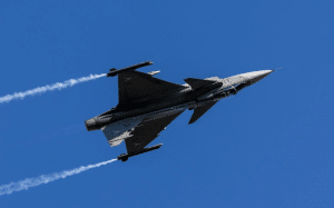 เปิดข้อมูล! ไทย-สวีเดนเซ็นสัญญาซื้อเครื่องบินขับไล่ Gripen E/F มูลค่าเกือบ 2 หมื่นล้าน พร้อมแพ็คเกจถ่ายทอดเทคโนโลยีมหาศาล 1 แสนล้านบาท